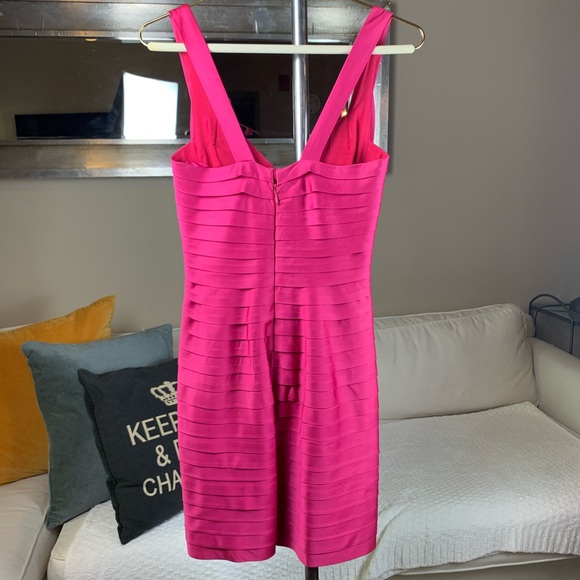 Pink woven dress by BCBG Max Azria - Picture 2 of 8